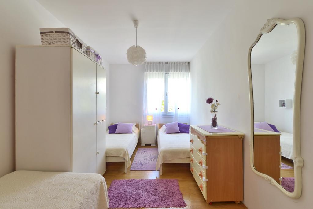 Cozy Beach Apartment Split Exterior photo